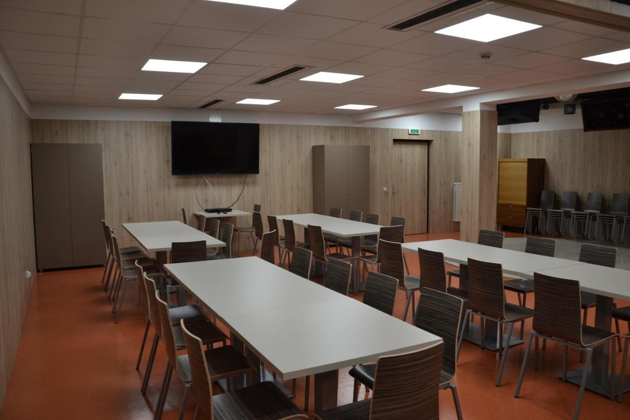 Mladinski Dom - Hostel Klagenfurt am Woerthersee Esterno foto