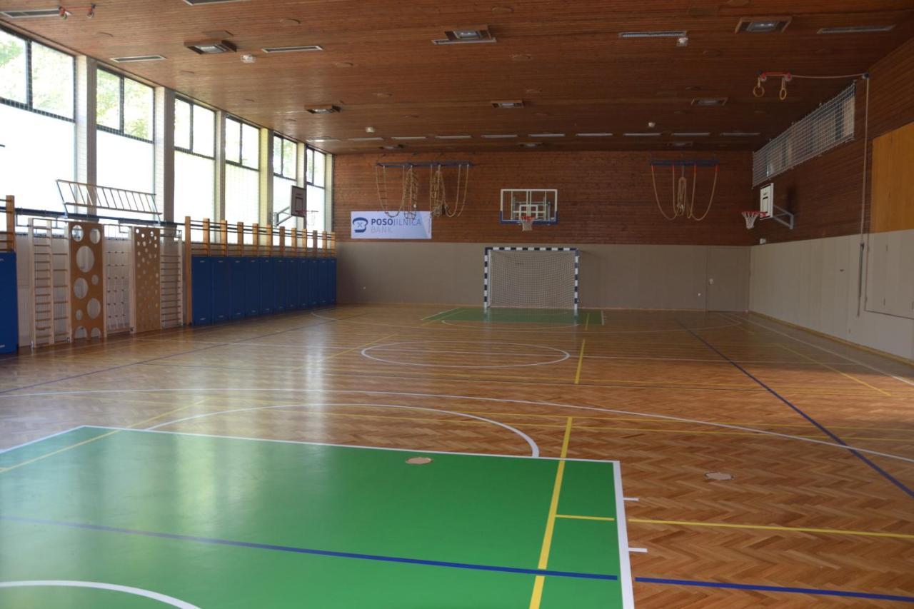 Mladinski Dom - Hostel Klagenfurt am Woerthersee Esterno foto