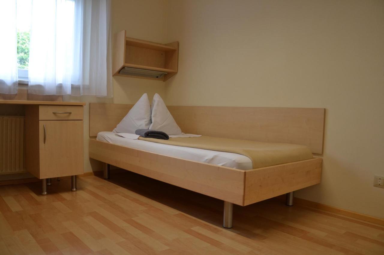 Mladinski Dom - Hostel Klagenfurt am Woerthersee Esterno foto